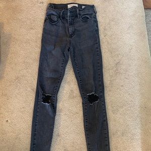 Black Jeans